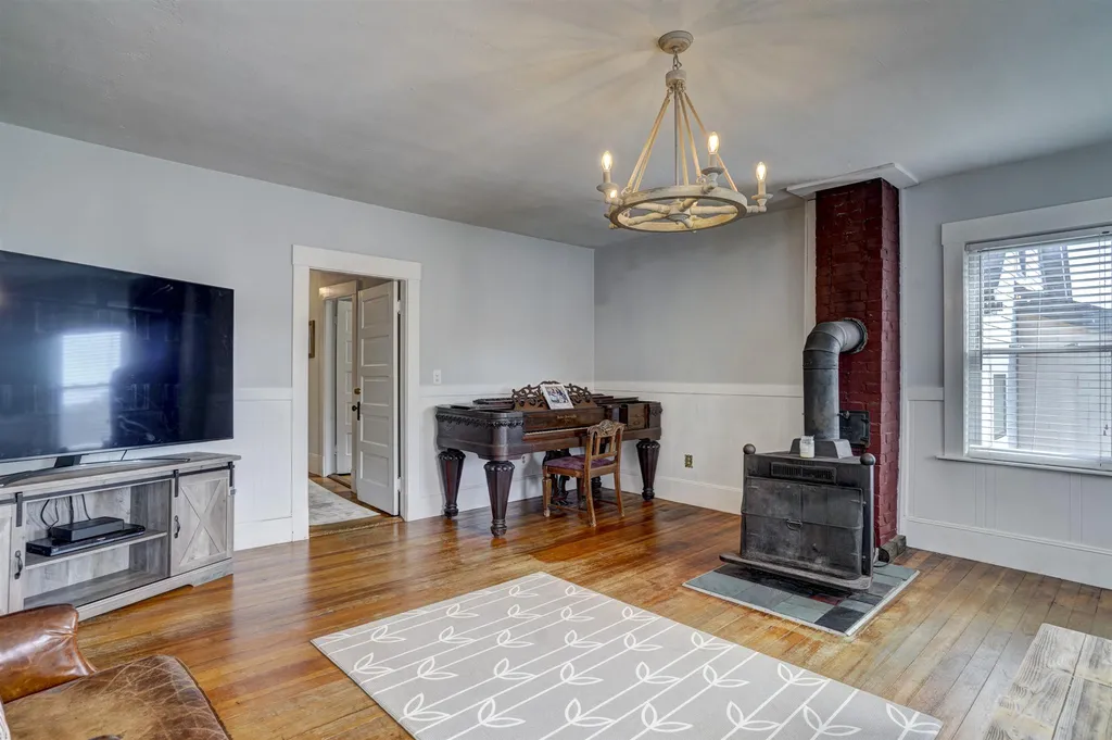 145 Stark Street Portsmouth NH 03801