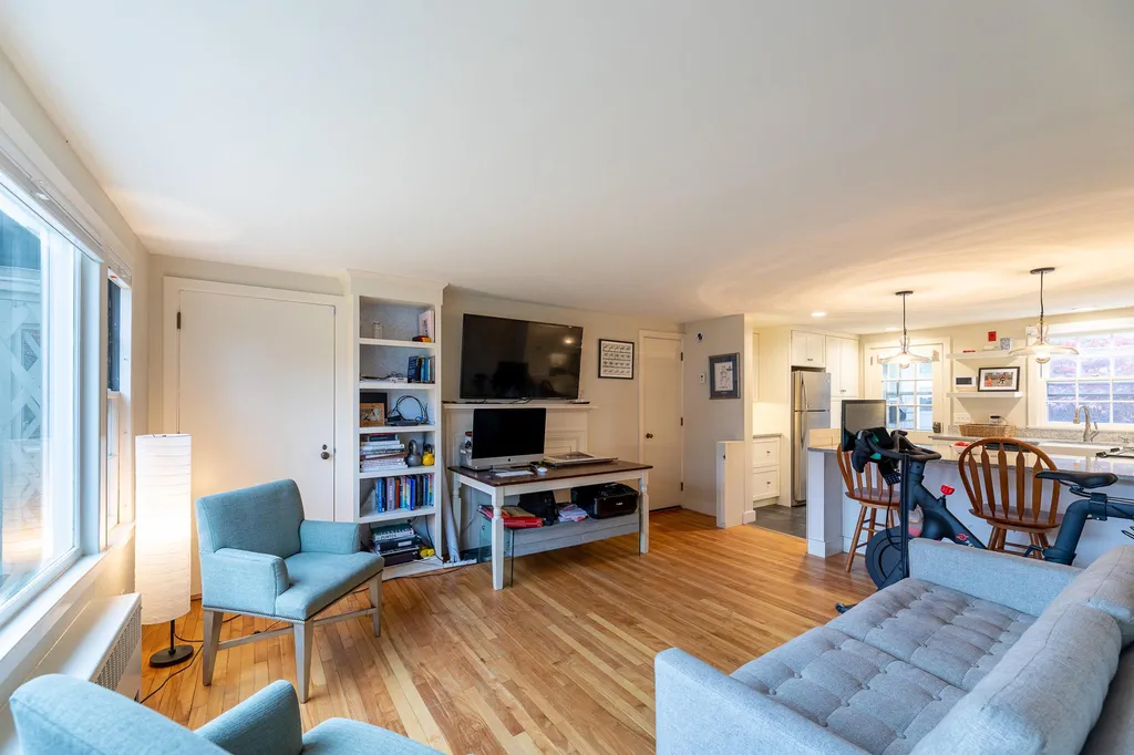 2 Lewin Road Hanover NH 03755