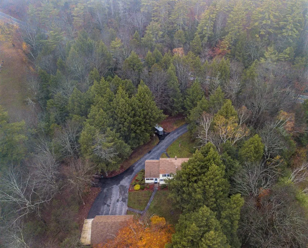 131 Bennington Road Hancock NH 03449
