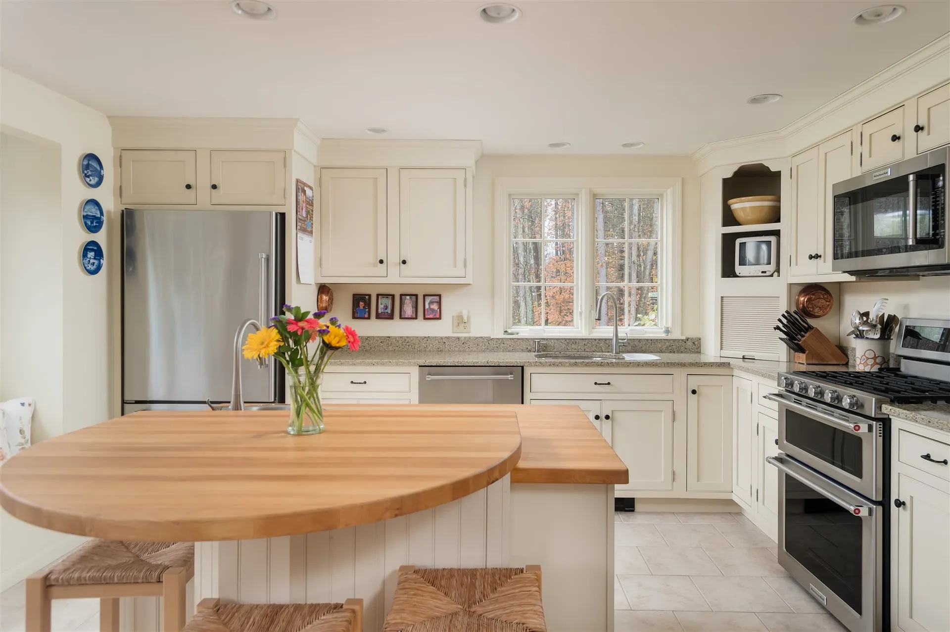 8 Bartlett Road Durham NH 03824