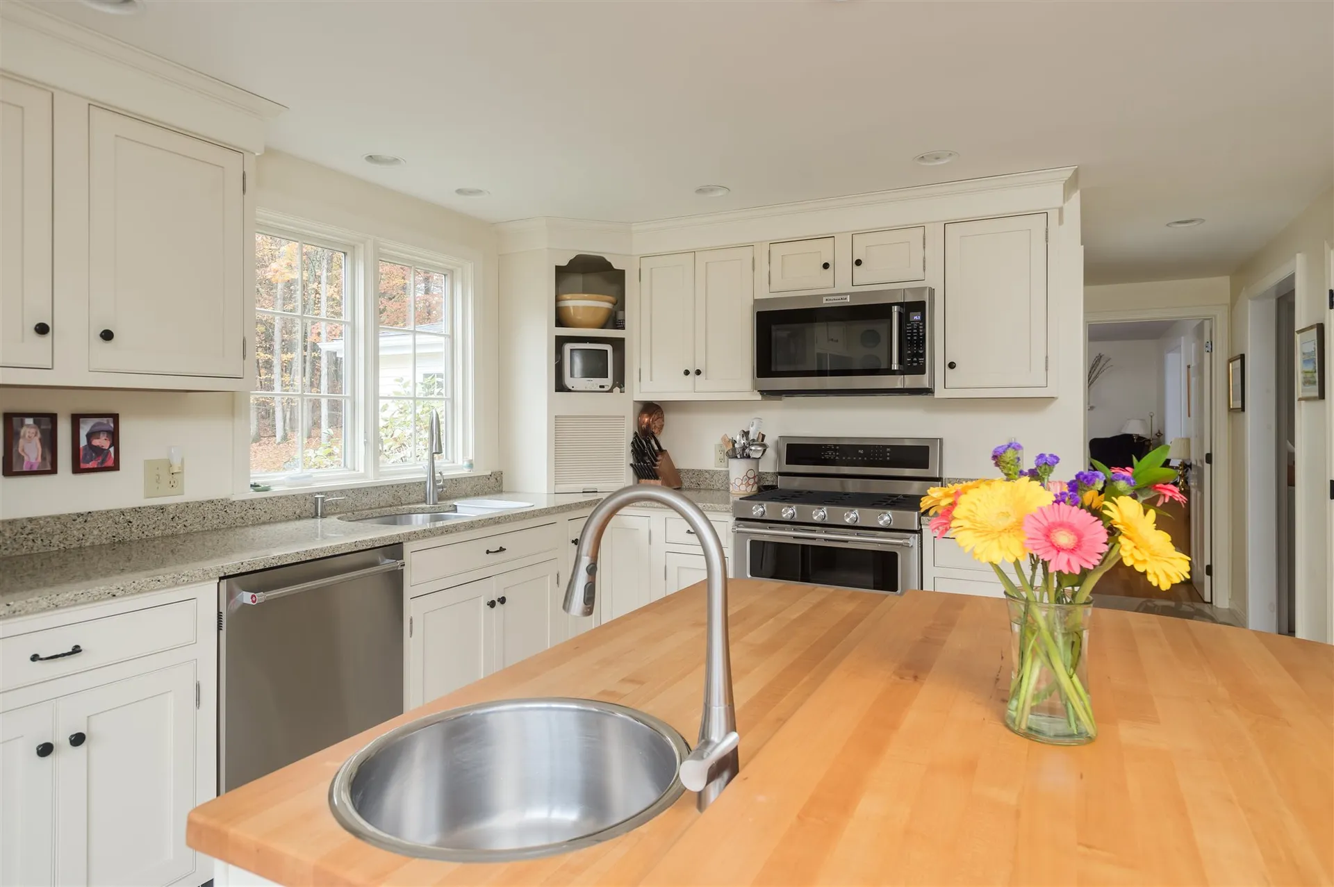 8 Bartlett Road Durham NH 03824