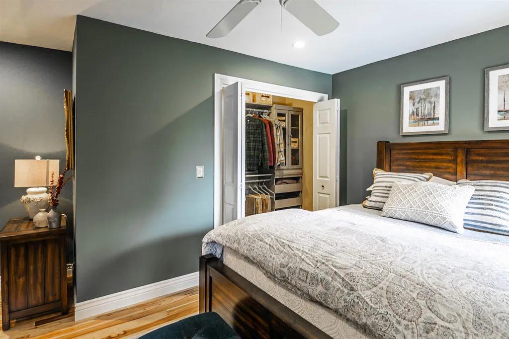 47 Crescent Terrace Burlington VT 05401