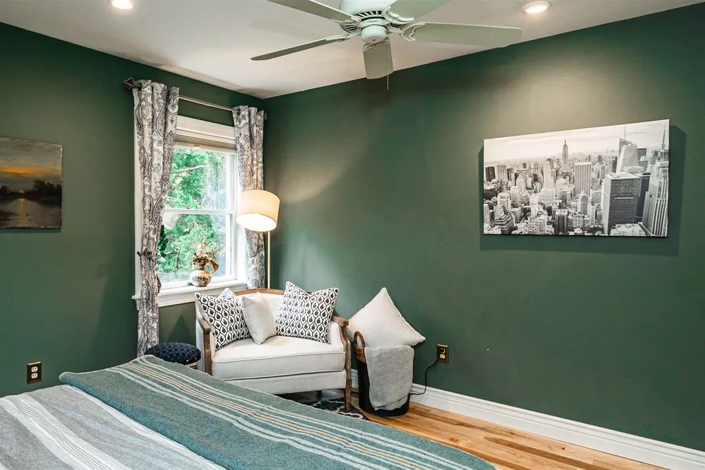 47 Crescent Terrace Burlington VT 05401