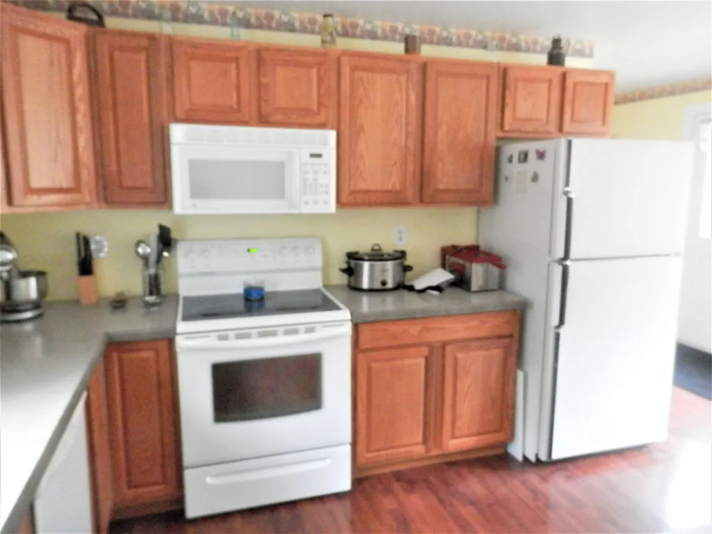 1487 Battle Street Webster NH 03303