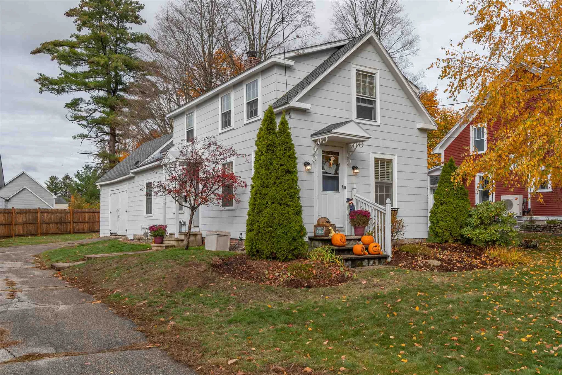 8 Clinton Street Goffstown NH 03045