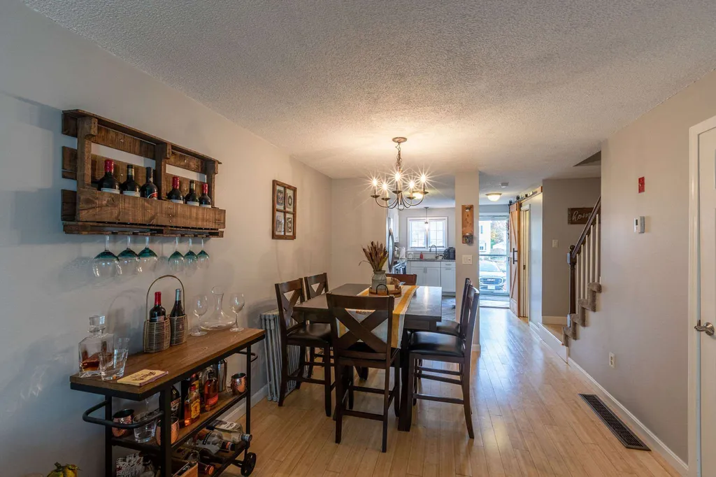 537 Fox Hollow Drive Hudson NH 03051
