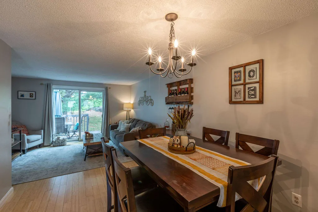 537 Fox Hollow Drive Hudson NH 03051
