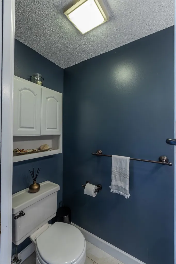 537 Fox Hollow Drive Hudson NH 03051