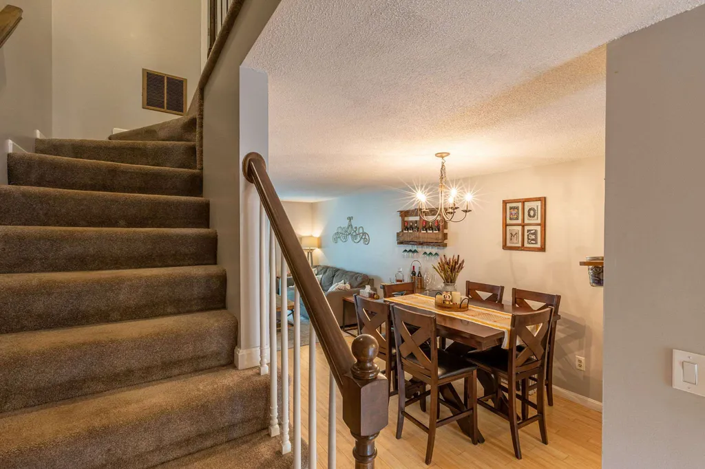 537 Fox Hollow Drive Hudson NH 03051