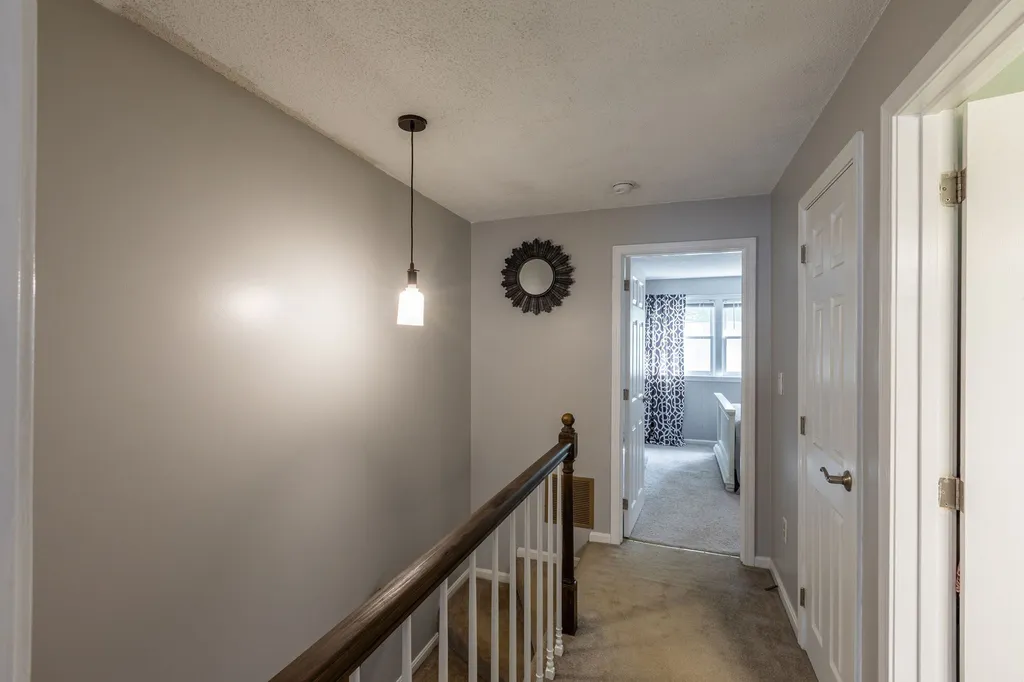 537 Fox Hollow Drive Hudson NH 03051