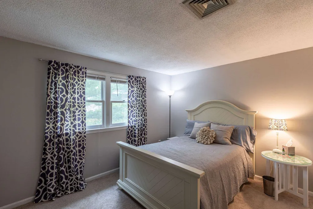 537 Fox Hollow Drive Hudson NH 03051