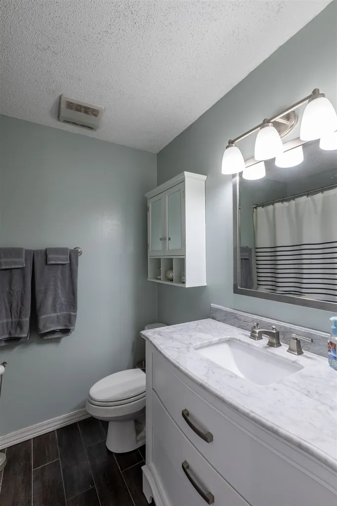 537 Fox Hollow Drive Hudson NH 03051