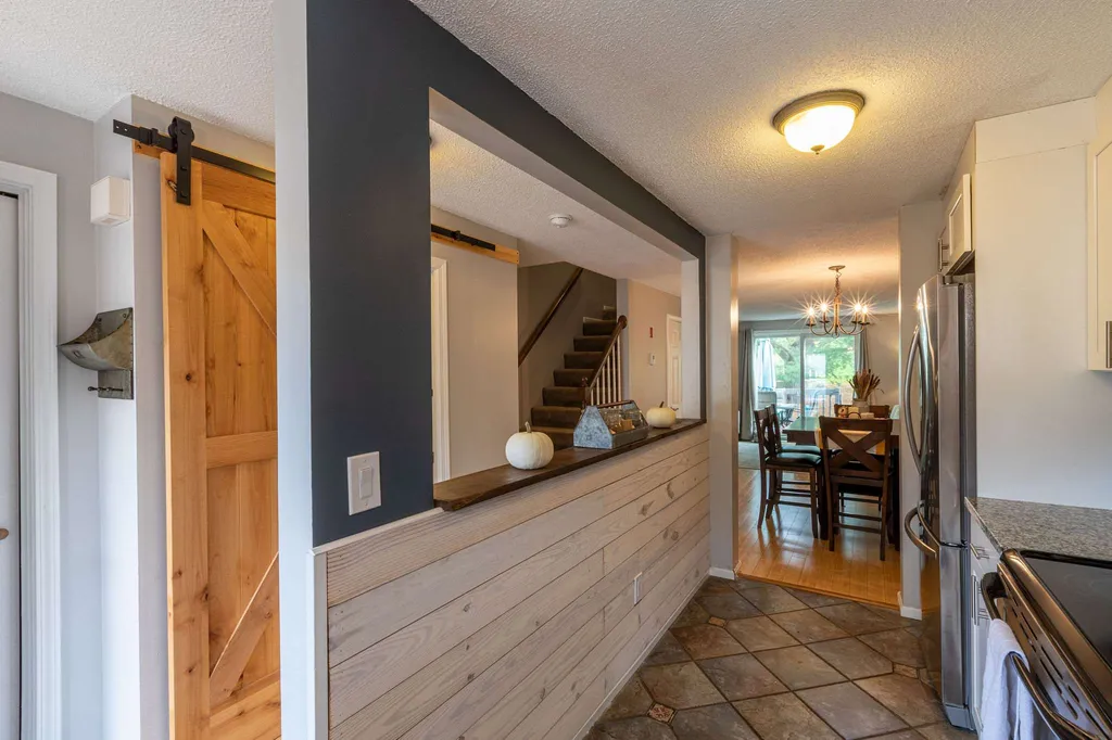 537 Fox Hollow Drive Hudson NH 03051