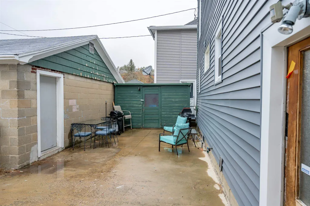 158 Laval Street Manchester NH 03102
