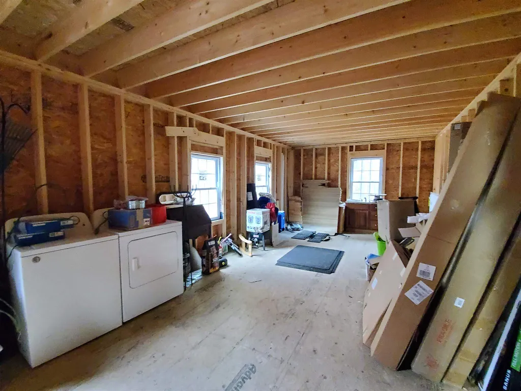 14 Adams Road Enfield NH 03748