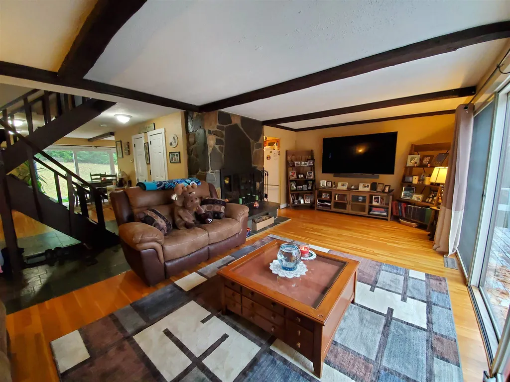 14 Adams Road Enfield NH 03748