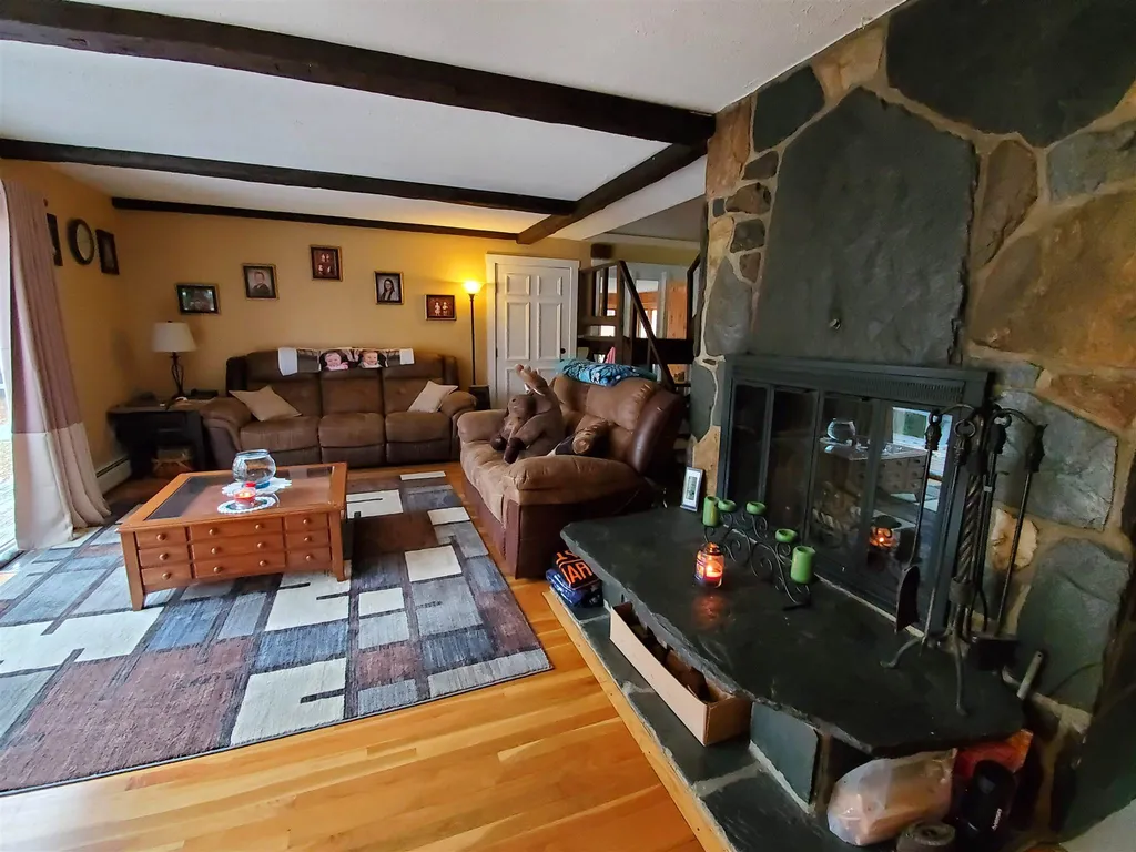 14 Adams Road Enfield NH 03748
