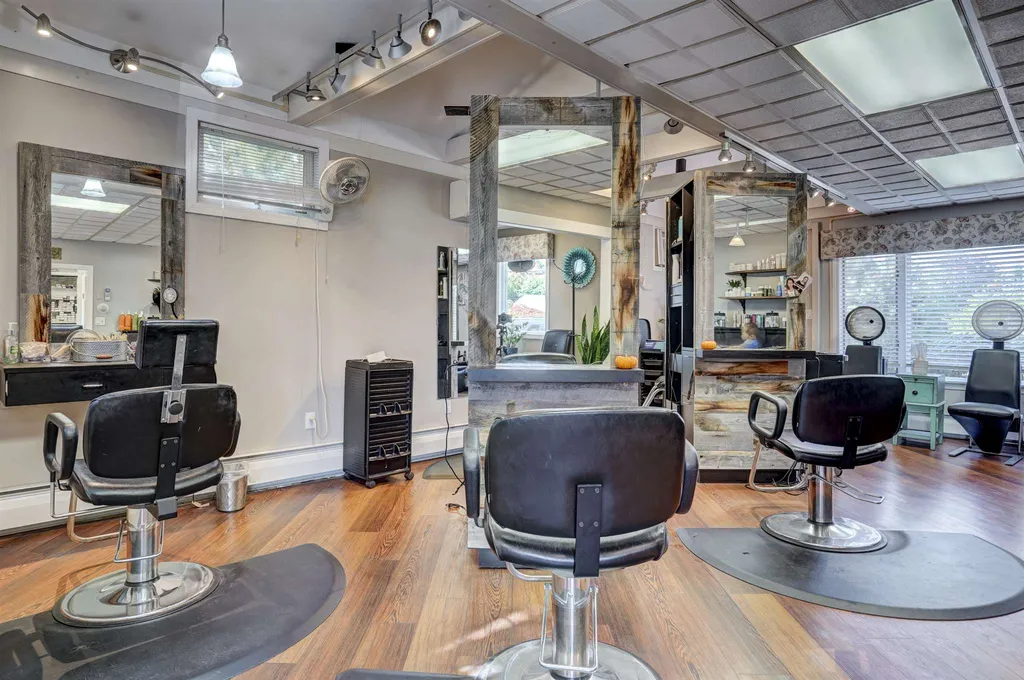 425 Candia Road Manchester NH 03109