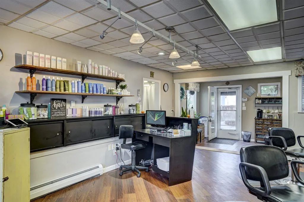 425 Candia Road Manchester NH 03109