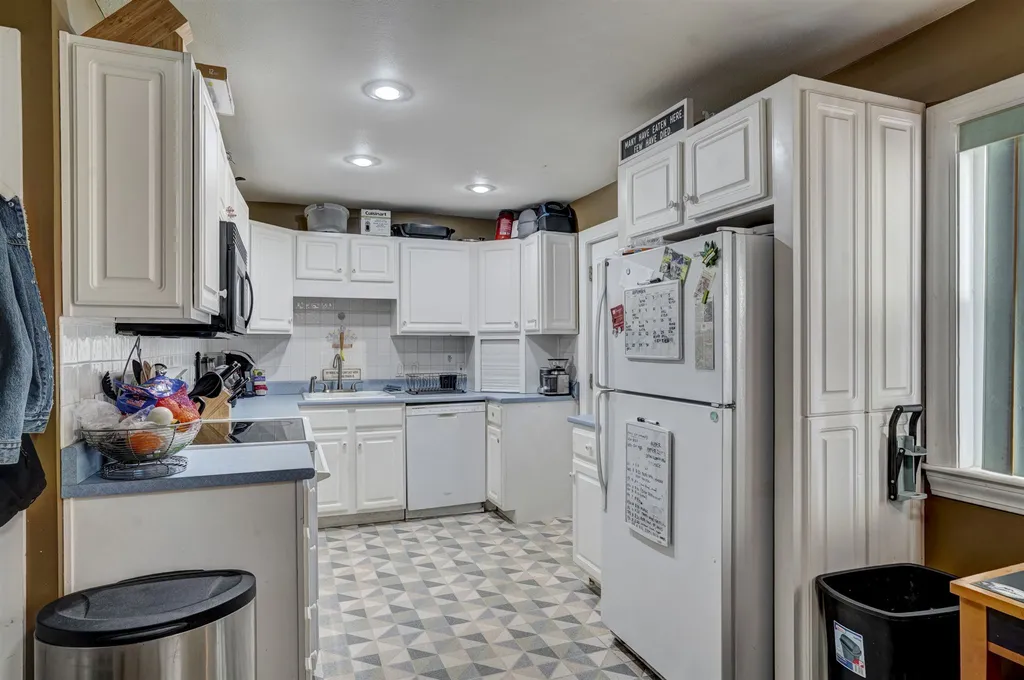 425 Candia Road Manchester NH 03109