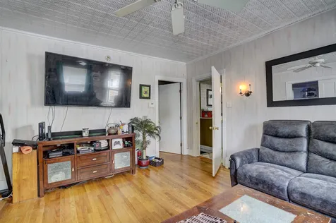 425 Candia Road Manchester NH 03109