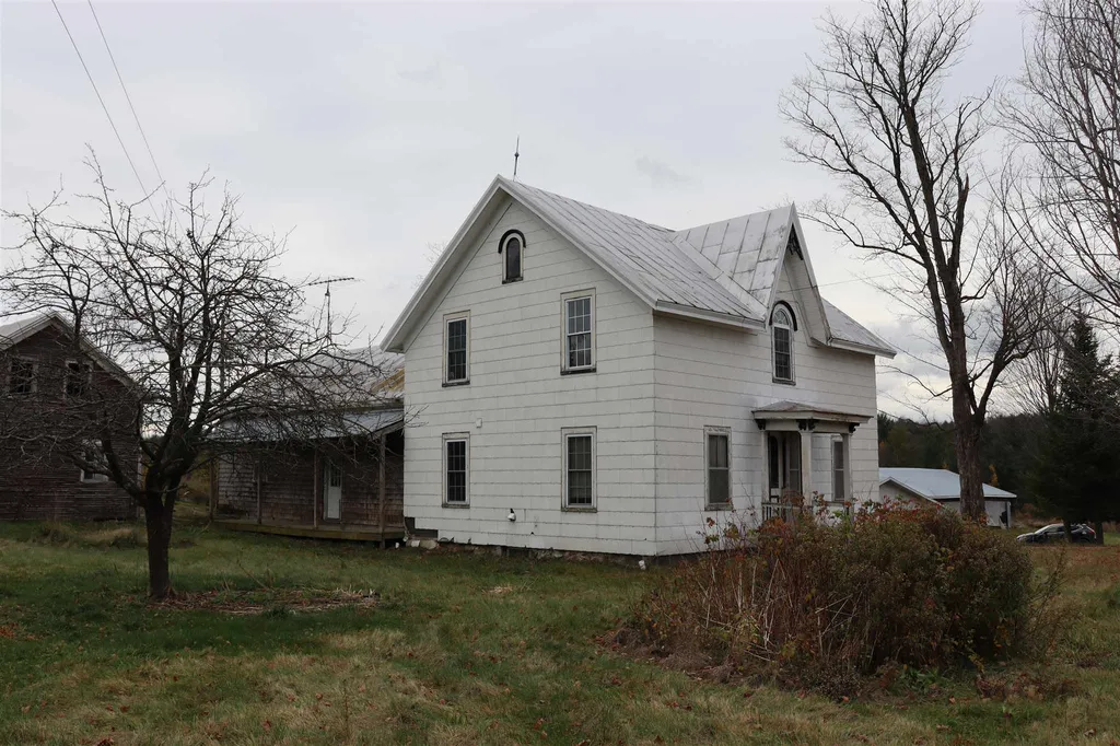 3354 West Berkshire Road Berkshire VT 05450