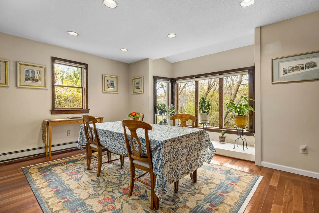 66 Fells Road Portsmouth NH 03801