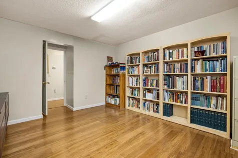 66 Fells Road Portsmouth NH 03801