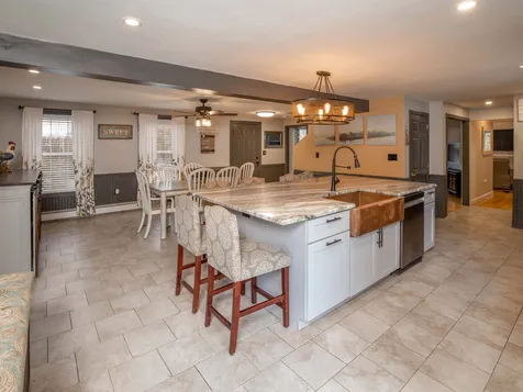 29 Red Squirrel Lane Chester NH 03036