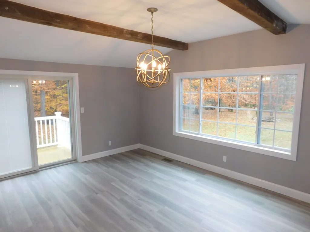 15 Oakwood Road Farmington NH 03835