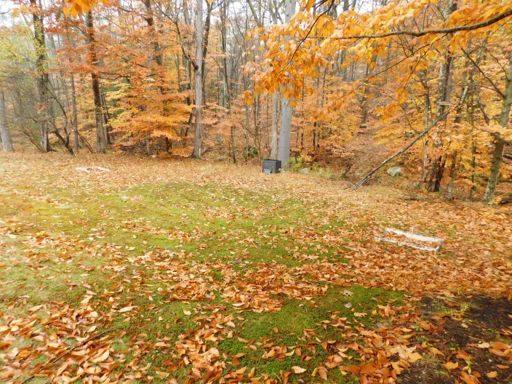 15 Oakwood Road Farmington NH 03835