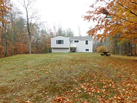 15 Oakwood Road Farmington NH 03835