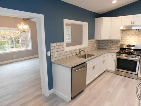 15 Oakwood Road Farmington NH 03835