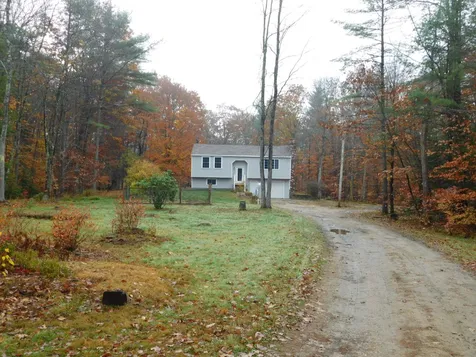 15 Oakwood Road Farmington NH 03835