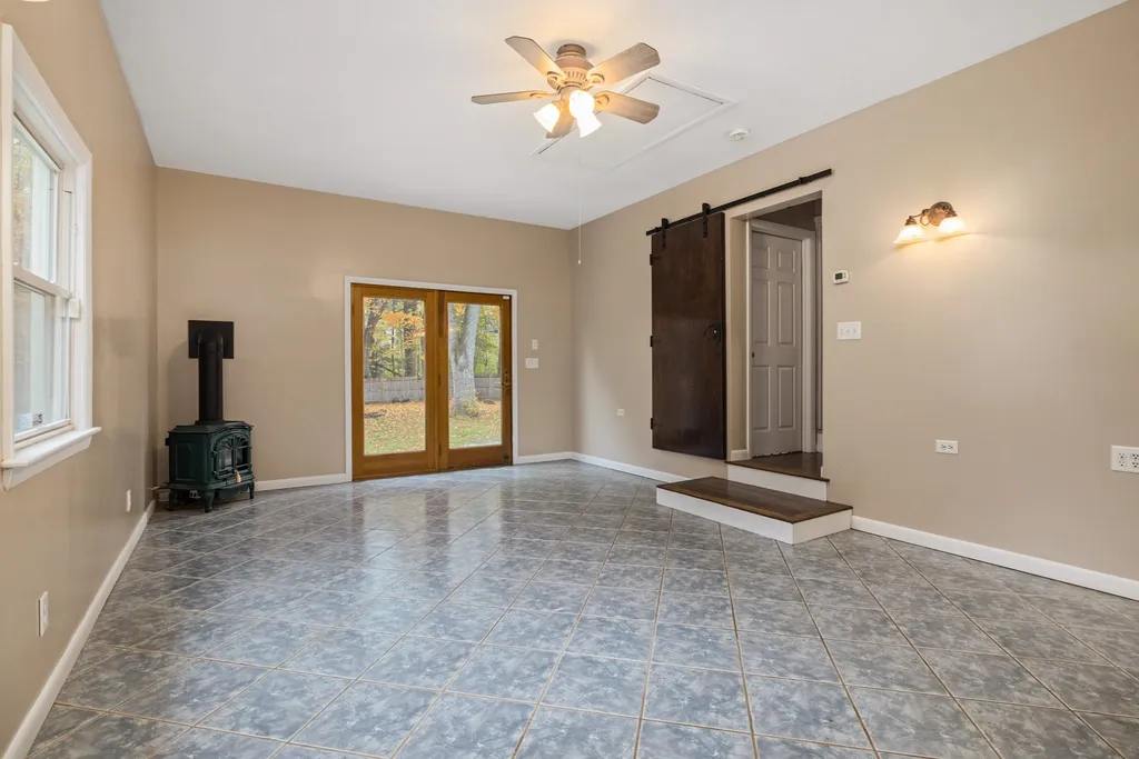 39 Mariette Drive Portsmouth NH 03801