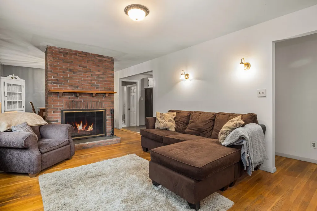 39 Mariette Drive Portsmouth NH 03801