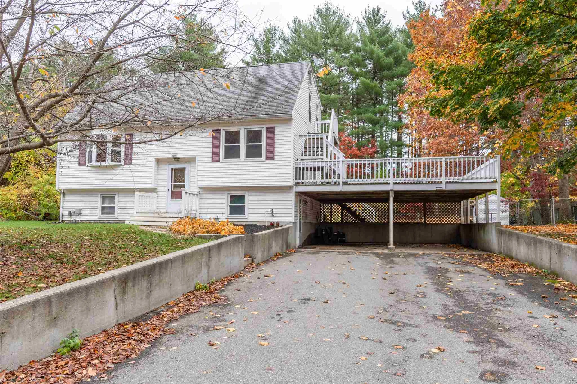 16 Yorkway Drive Nashua NH 03062