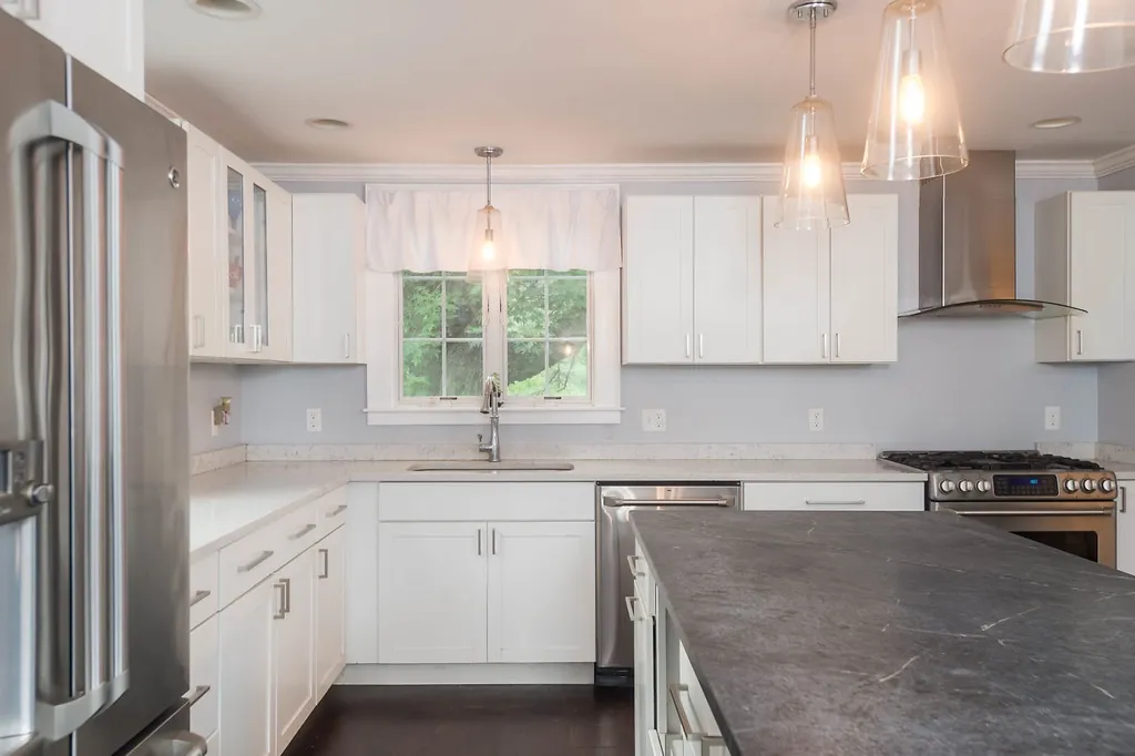 231 Exeter Road Hampton Falls NH 03844