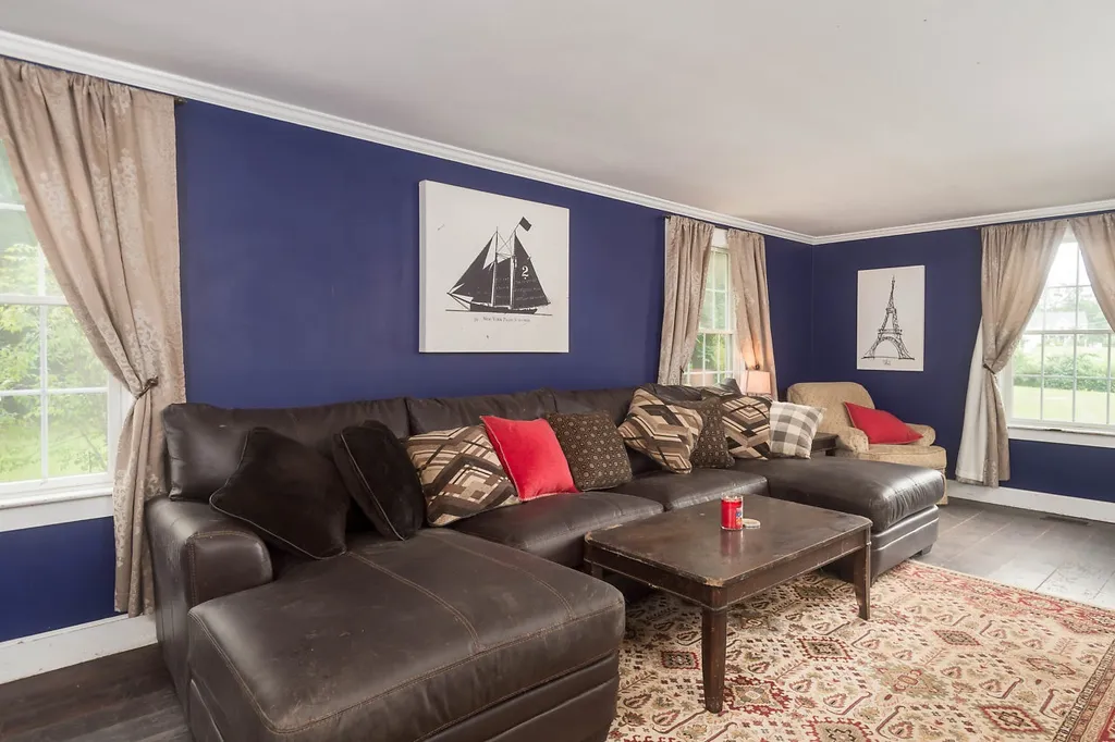 231 Exeter Road Hampton Falls NH 03844