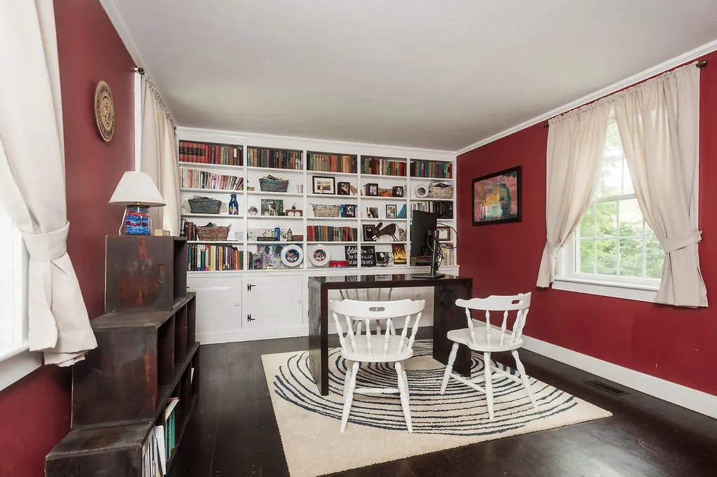 231 Exeter Road Hampton Falls NH 03844