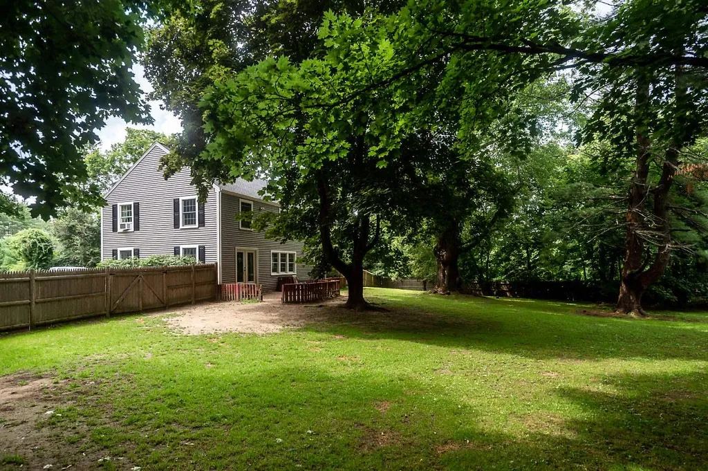 231 Exeter Road Hampton Falls NH 03844