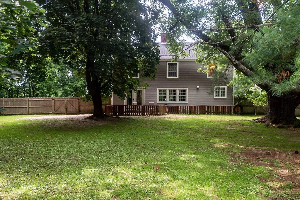 231 Exeter Road Hampton Falls NH 03844