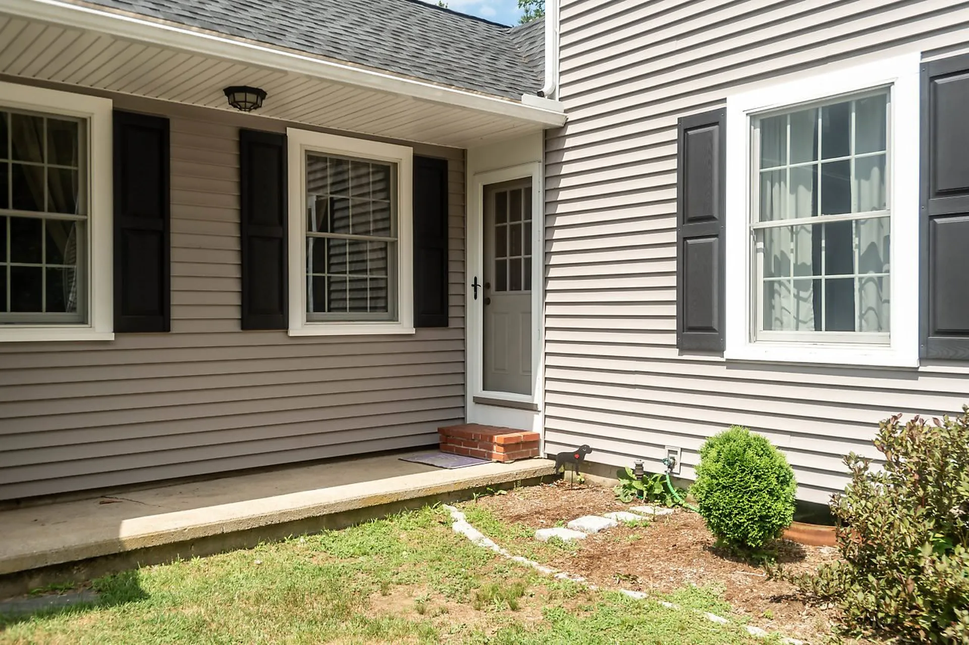 231 Exeter Road Hampton Falls NH 03844