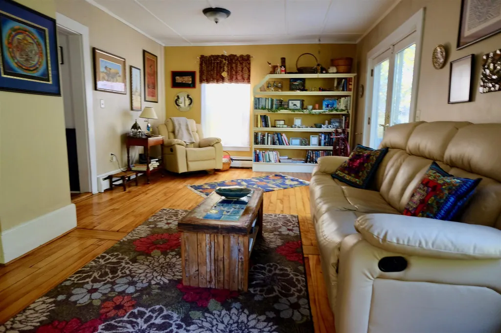 14 Hutchins Street Concord NH 03301