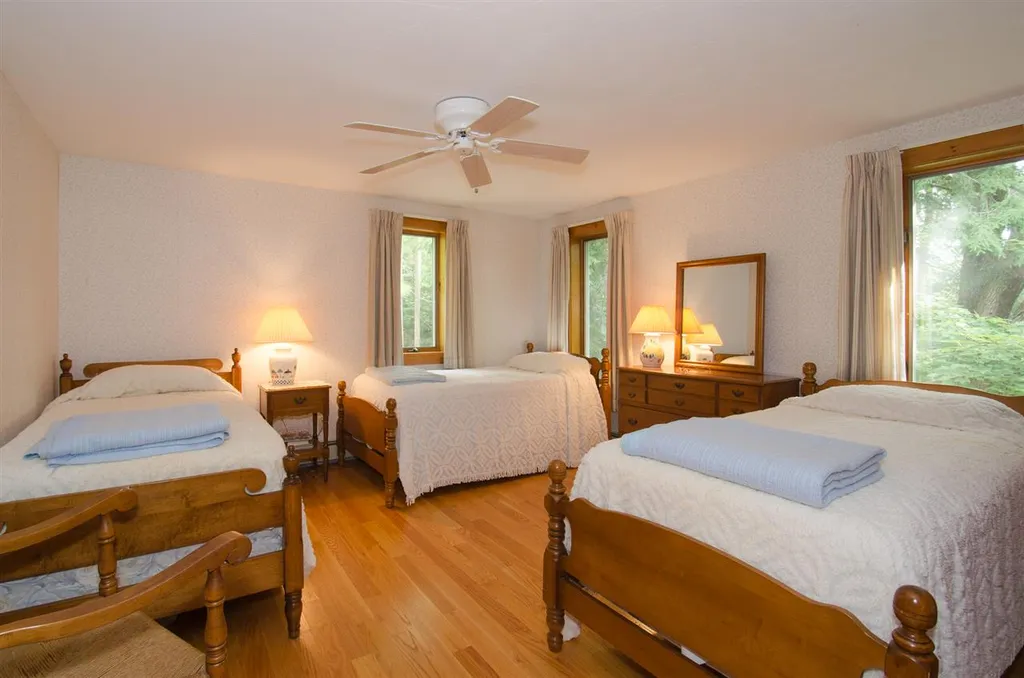 185 Pikes Point Road Bristol NH 03222