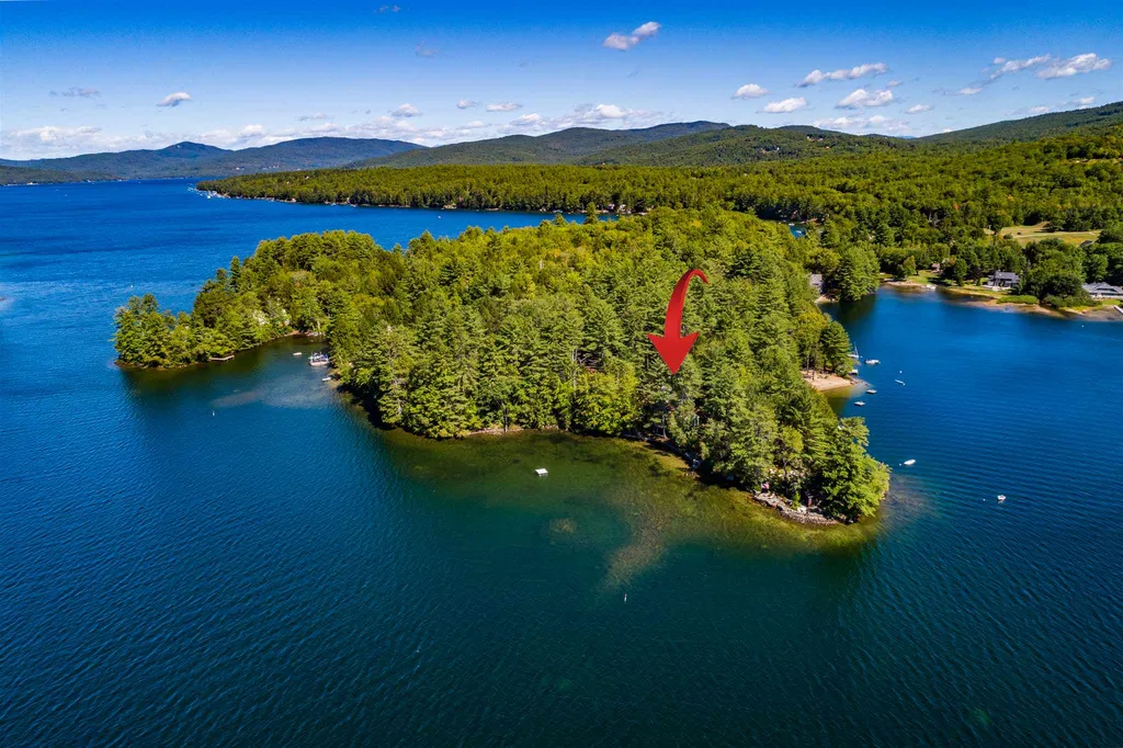 185 Pikes Point Road Bristol NH 03222