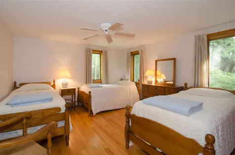 185 Pikes Point Road Bristol NH 03222