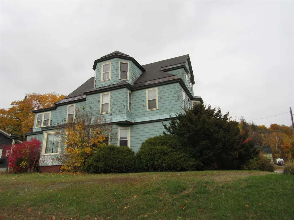 211 Emery Street Berlin NH 03570