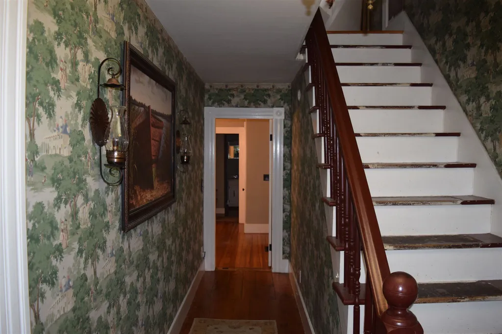 9 Page Street Pittsfield NH 03263