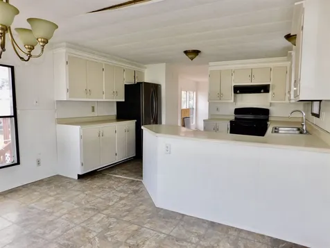 11 Longwood Lane Merrimack NH 03054